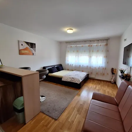 Apartment Sarah - Autobuska Stanica